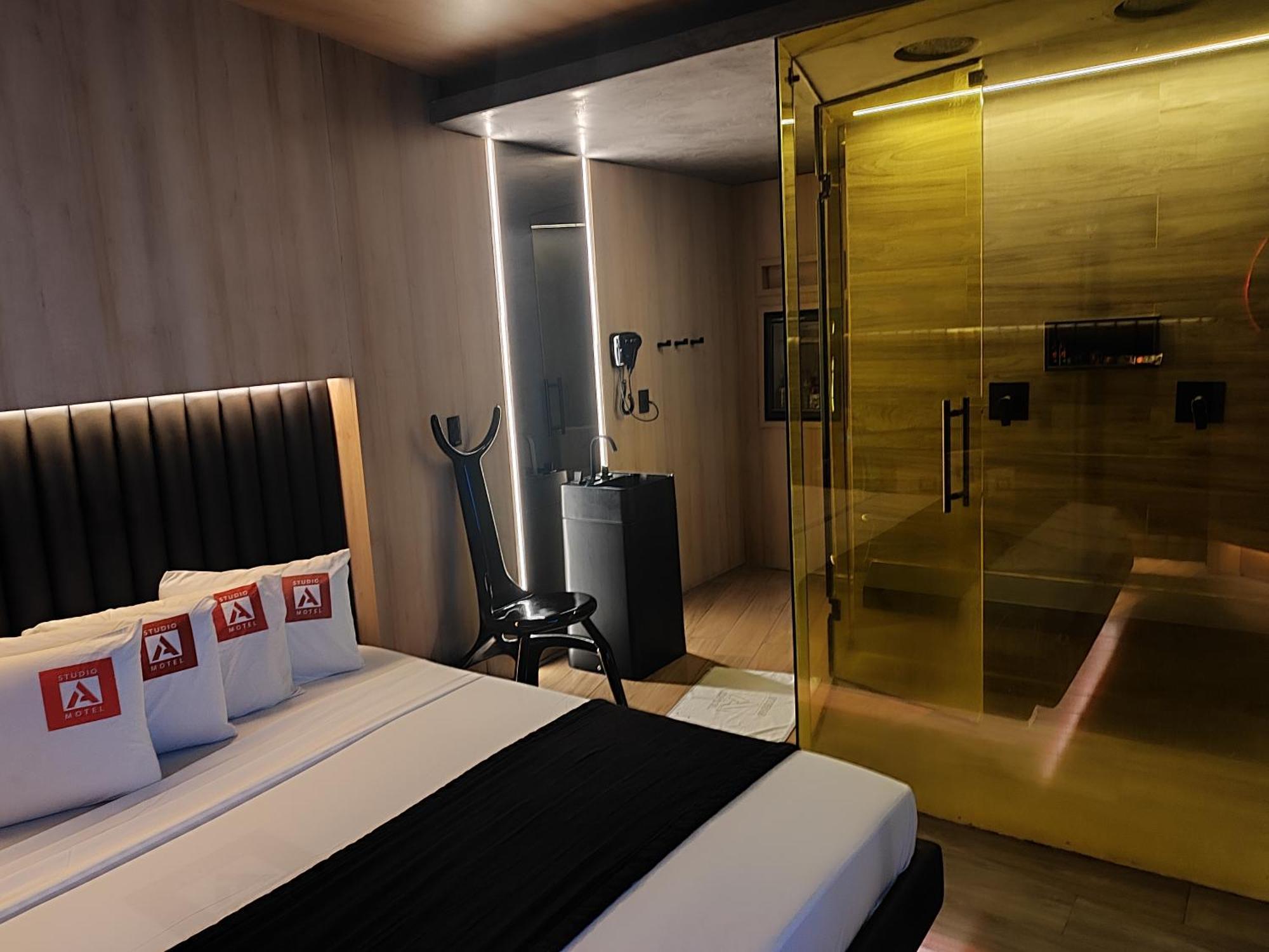 Hotel do amor A *